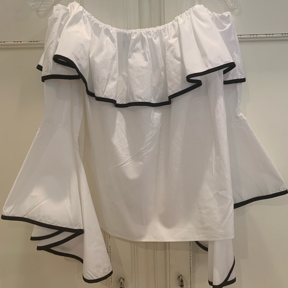 Zara White Flare Sleeve Blouse with Black Trim - Picture 2 of 3